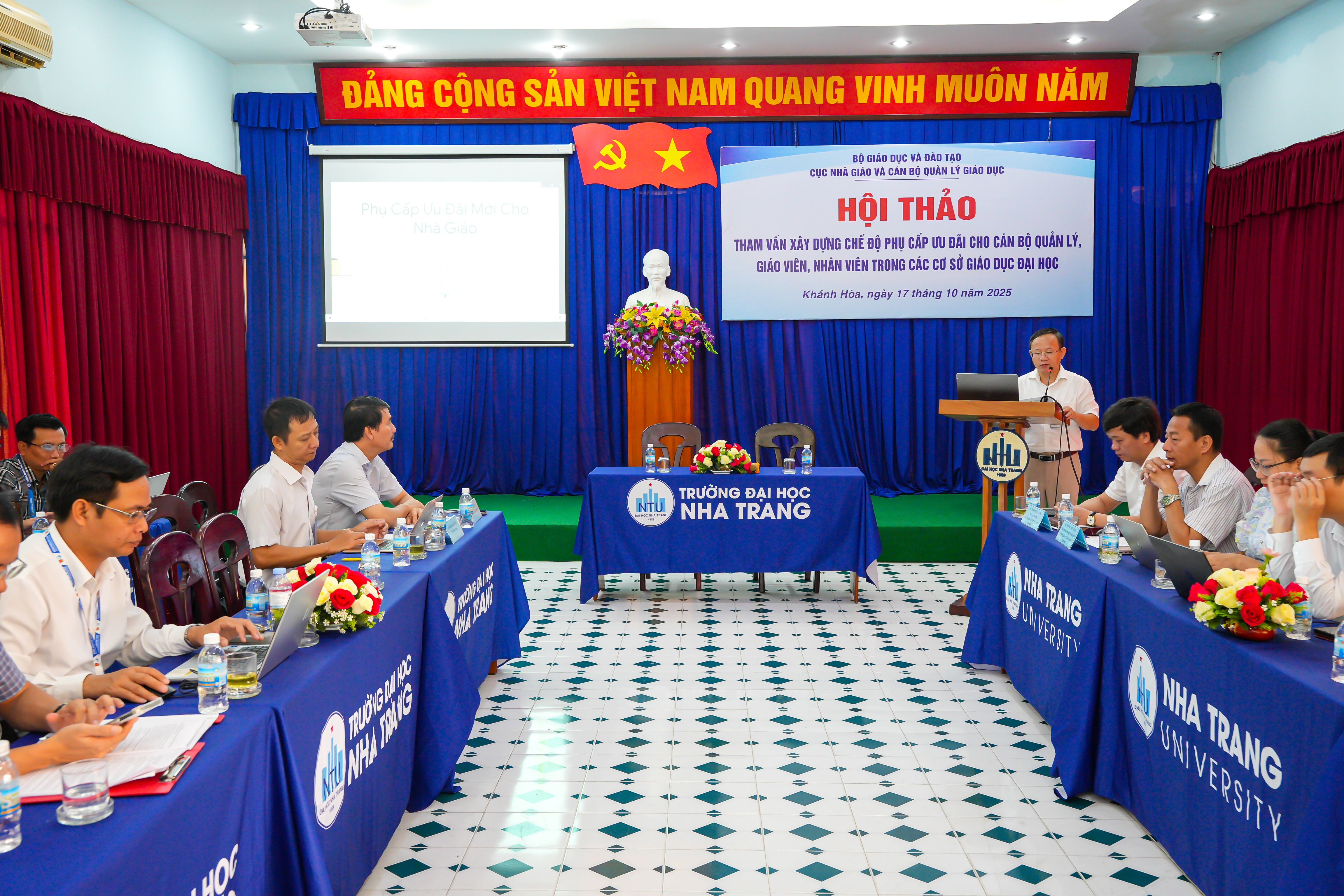 Hội nghị tham vấn xây dựng chế độ phụ cấp ưu đãi cho cán bộ, giảng viên và nhân viên các cơ sở giáo dục đại học