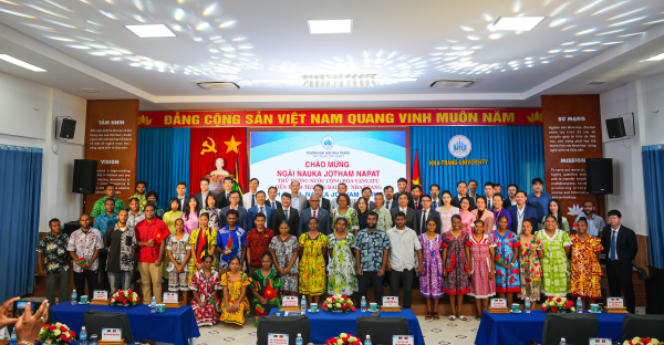 Trường Đại học Nha Trang đón tiếp Thủ tướng Cộng hòa Vanuatu, thúc đẩy hợp tác vì đại dương xanh bền vững