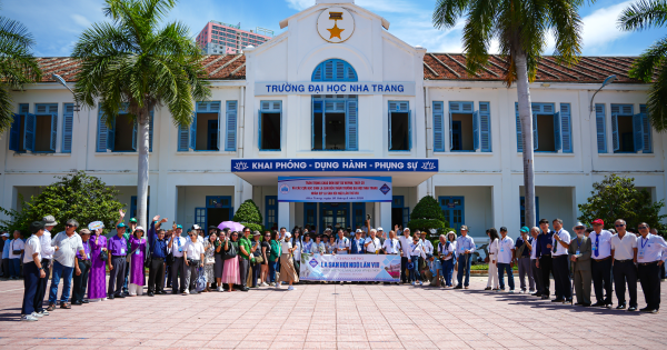 Cựu học sinh La San Hội ngộ lần VIII tham quan Trường Đại học Nha Trang