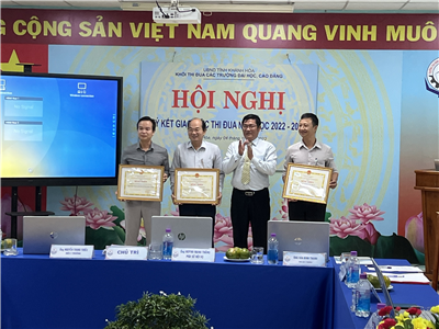Trường ĐH Nha Trang nhận bằng khen của UBND tỉnh Khánh Hòa về hoàn thành xuất sắc nhiệm vụ công tác giáo dục và đào tạo