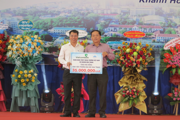 Trường ĐH Nha Trang tổ chức Lễ khai giảng năm học 2023 – 2024 và công bố quyết định công nhận đạt chuẩn kiểm định giáo dục lần thứ 3