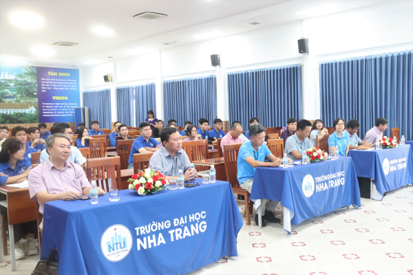 Công ty TNHH Điện lực Vân Phong tổ chức Lễ trao học bổng và gặp gỡ sinh viên thực tập tại Trường Đại học Nha Trang