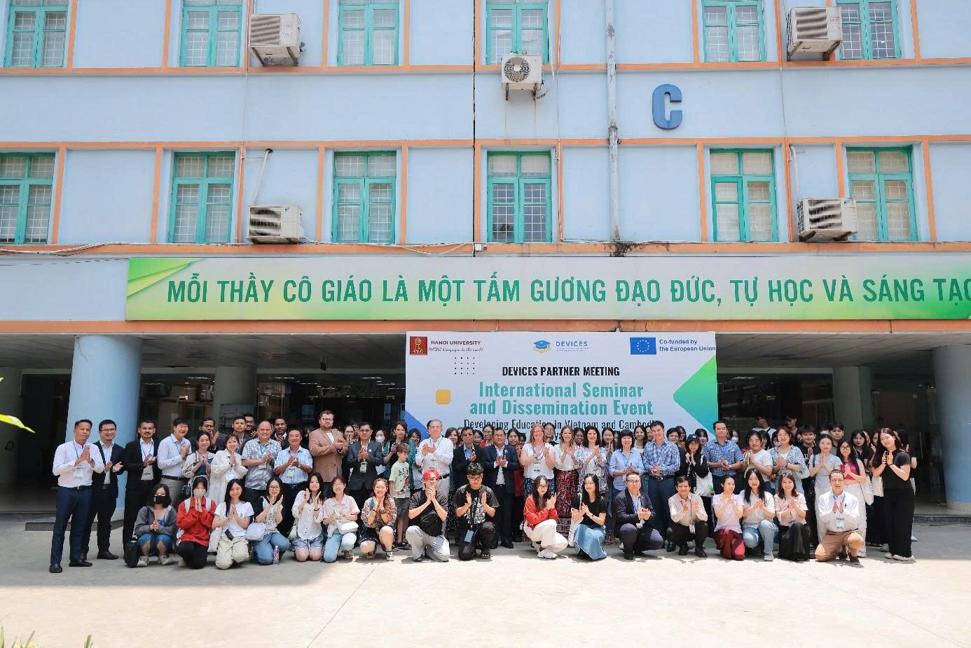 Trường Đại học Nha Trang tham dự họp và tập huấn Dự án DEVICES tại Hà Nội