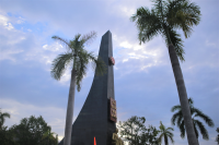 Trường Đại học Nha Trang tổ chức Lễ viếng Nghĩa trang Liệt sĩ Hòn Dung nhân kỷ niệm Ngày Thương binh Liệt sĩ 27/7